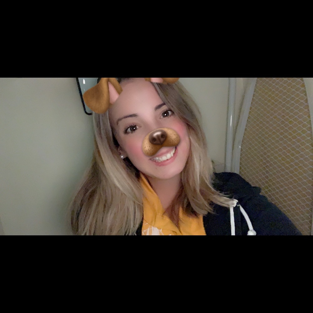 Meet your Posher, Rebekah